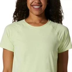 Cross Country Ski Apparel Mountain Hardwear Women's Crater Lake Short Sleeve Shirt