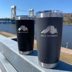 Yeti Lake Superior Rambler 20 Water Bottles & Drinkware