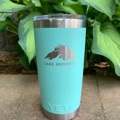 Yeti Lake Superior Rambler 20 Water Bottles & Drinkware