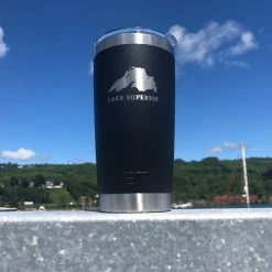 Yeti Lake Superior Rambler 20 Water Bottles & Drinkware