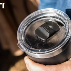 Water Bottles & Drinkware Yeti Rambler 20